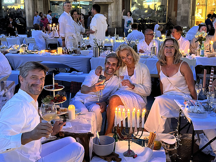 Diner en Blanc auf dem Marienplatz am 22.07.2025 (©Foto: Martin Schmitz)